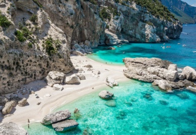 Cala-Mariolu-Baunei-Mare-più-bello-d'Italia